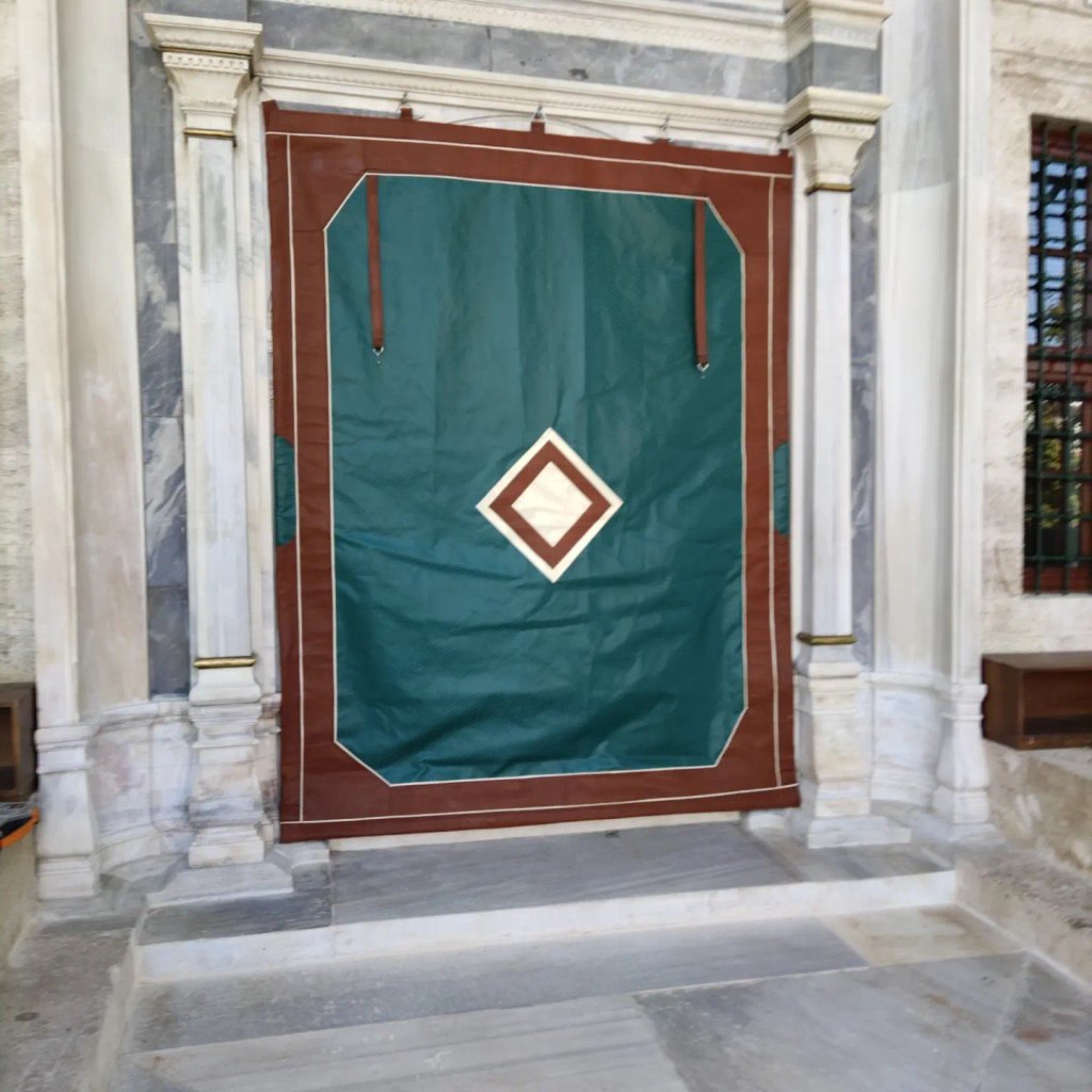 cami kapı brandası istanbul montajı