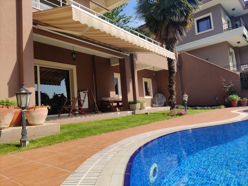 Mafsallı tente havuz başı montajı